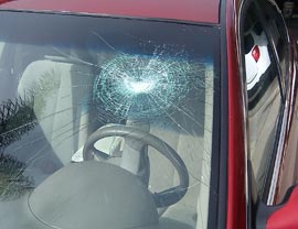 Windshield glass repair and replacement